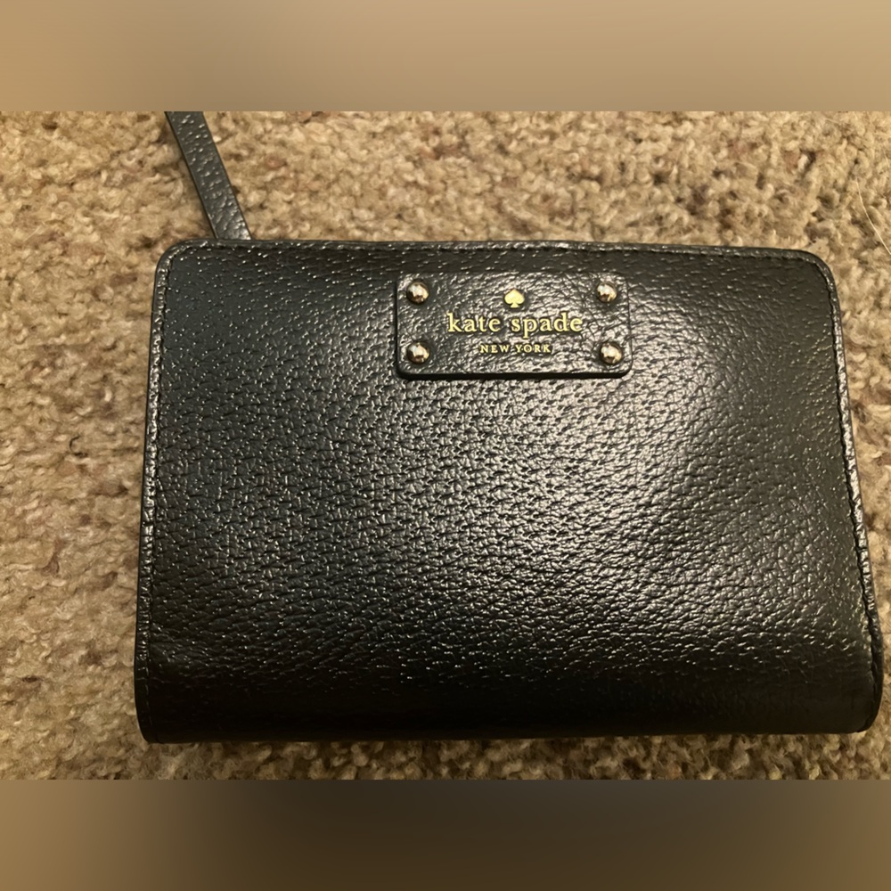 Kate Spade bifold Bay Street Tellie Wallet